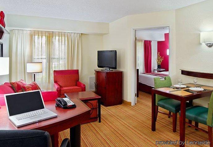 Residence Inn Tallahassee North I-10 Capital Circle Zimmer foto